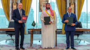 Pakistan blinks on Houthis, walks back Saudi defence warning within 24 hours